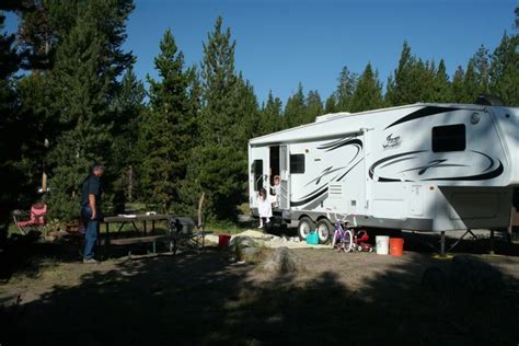 Camping in West Yellowstone - Destination Yellowstone