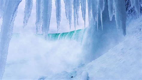 Winter in Niagara Falls - 20 Ways To Experience Niagara Falls In Winter ...