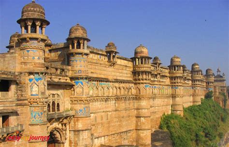 Gwalior Travel Guide | Gwalior Tourism | Places to Visit in Gwalior