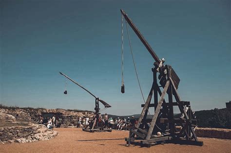 Trebuchet - What is its origin and what was it used for?