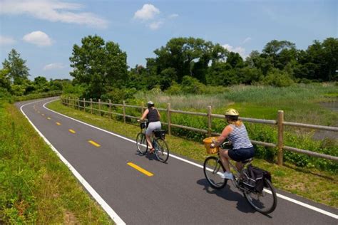 7 Best Bike Paths In Boston - Awesome 11