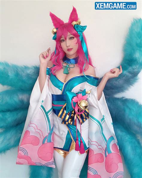 LMHT: Cosplay Ahri Chiêu Hồn Thiên Hồ đầy ngọt ngào quyến rũ