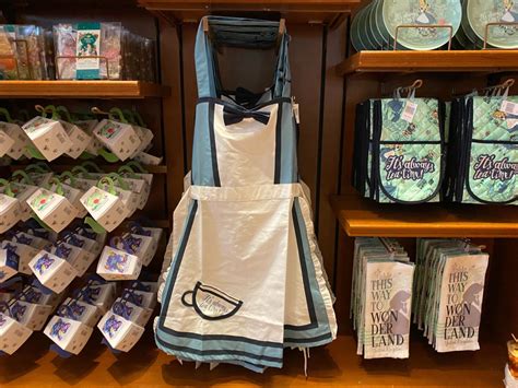 ‘Alice in Wonderland’ U.K. Pavilion Apron, Teapot, and More Kitchenware ...