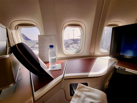 Saudia Airlines Boeing 777-300 Business Class Review [JED-LAX]