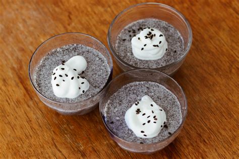 Japanese Black Sesame Pudding Recipe - International Desserts Blog