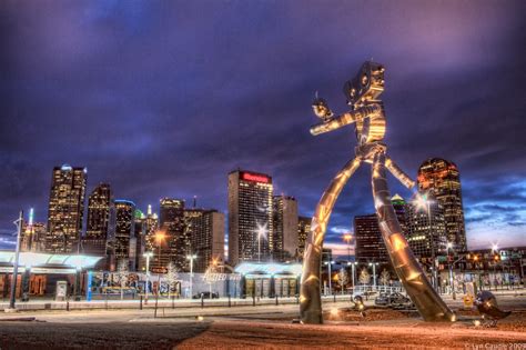 Traveling Man HDR | Traveling Man Sculpture next to the Dart… | Flickr