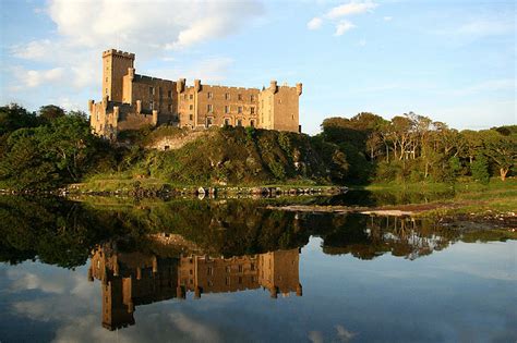 Dunvegan Castle, Isle of Skye - the oldest continuously inhabited ...