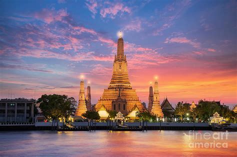 Wat Arun Night View Temple In Bangkok Photograph by Anek.soowannaphoom ...