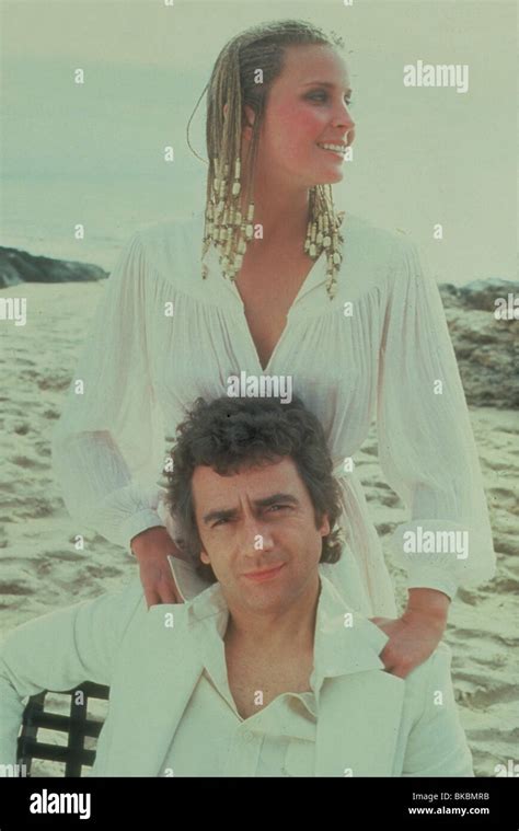 TEN (1979) BO DEREK, DUDLEY MOORE TEN 007 Stock Photo - Alamy