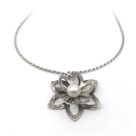 Nature Inspired Jewelry - Silver Flower Necklace - Aries Artistic Jewelry