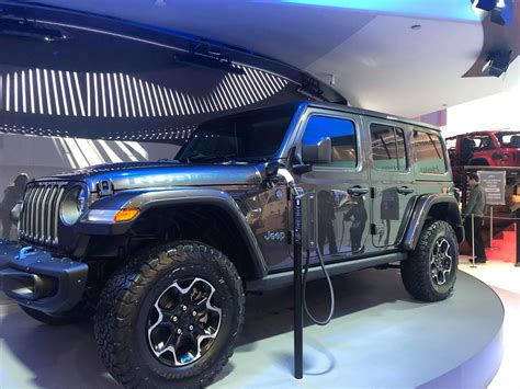 FCA Displays Electric Jeep Wrangler 4XE Plug-In Hybrid At CES 2020 ...