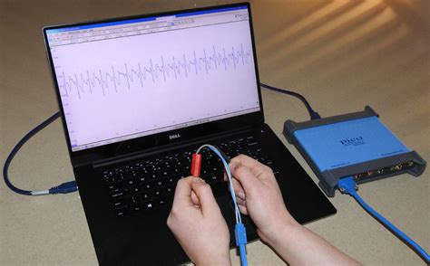 Rejecting common mode noise in oscilloscope measurements