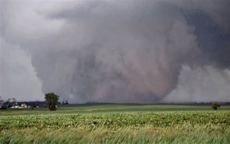 El Reno tornado: Widest ever recorded ~ The Knight Shift