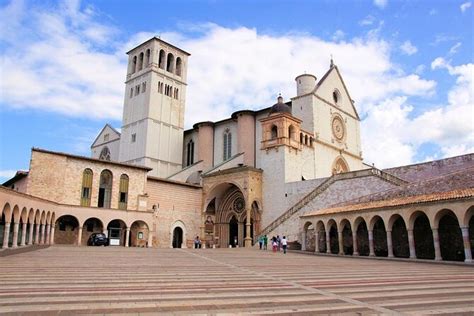 Assisi and Cortona Full-Day Tour from Florence 2021