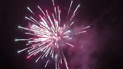 Fyrverkeri. Fireworks. Gott Nytt År. Happy New Year. - YouTube