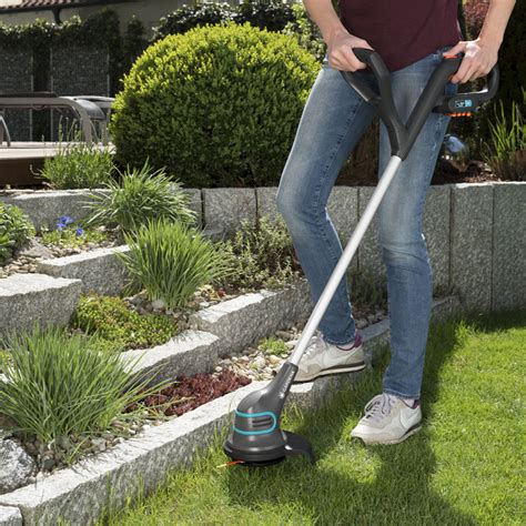 Choosing a Cordless Grass Trimmer Tooled-Up Blog