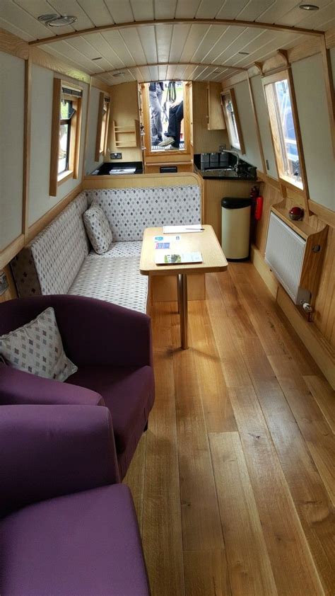 Pin by Wang Zimeiyi on Lounge | Boat house interior, House boat ...