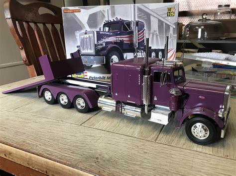 Peterbilt 359 Conventional -- Plastic Model Truck Kit -- 1/25 Scale ...