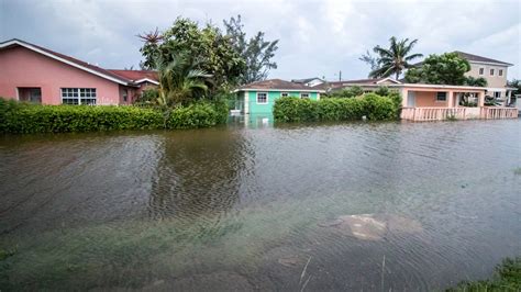 Hurricane Dorian Updates: Five Dead in the Bahamas as Storm Continues ...