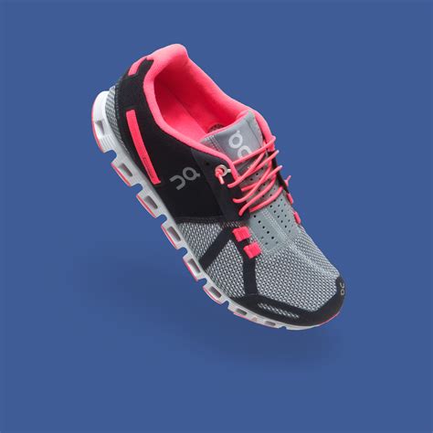 On Cloud | The world's lightest fully cushioned running shoe.