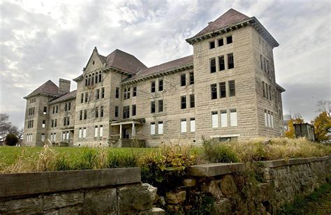 Real and Horrific Experiences that Asylum Patients Had to Go Through ...