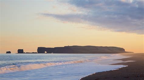 Black Beach in Vik I Myrdal, | Expedia