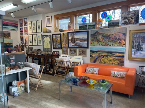 Beyond the Brush: Jackson Art Studio & Gallery - New Hampshire Magazine