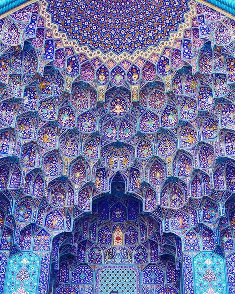 Shah Mosque, Esfahan, Iran // also called the "blue mosque" | Persian ...