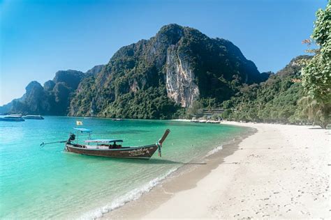 The 9 Best Things To Do In the Koh Phi Phi Islands