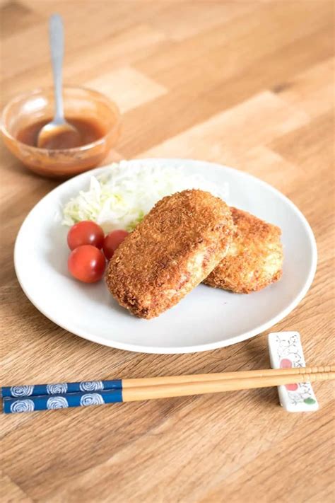 Korokke (Japanese potato croquette) | Contemplating Sweets