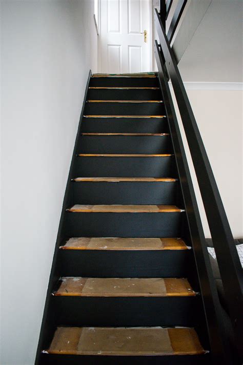 How to Paint and Stencil Your Stair Risers (to look like this ...