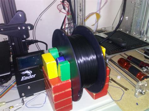 Filament holder : r/3Dprinting