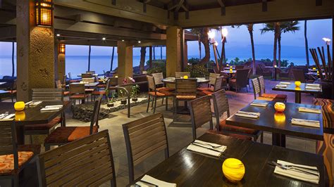 10 Top Restaurants in Maui's Kaanapali Beach Resort | TravelAge West