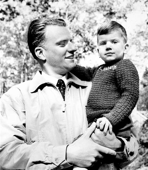 [PHOTOS] Over the Decades: Franklin Graham Celebrates 70 Years of Life