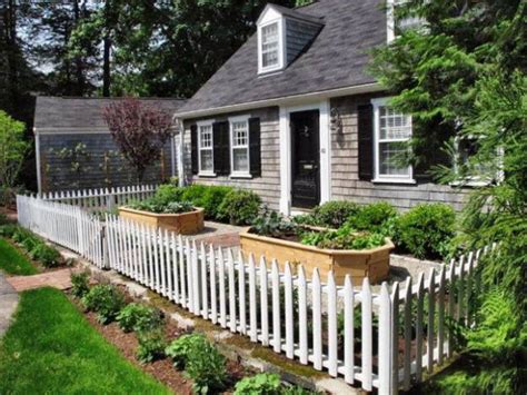 How To Design A Picket Fence | Psoriasisguru.com