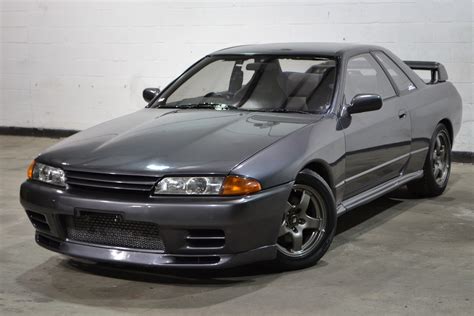 1989 NISSAN SKYLINE GTR - Montu Motors