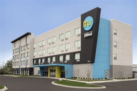 Tru by Hilton hotel opens at Louisville International Airport ...