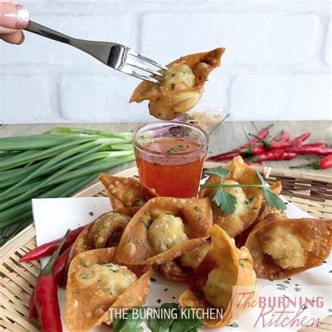 Wonton Noodles (Wanton Noodles/云吞面) - The Burning Kitchen