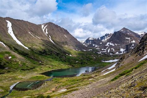 10 Best Hikes Near Anchorage, Alaska for an Epic Day in Nature