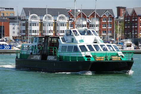 vmf-alifesailingcruiseferries.blogspot.co.uk: Hythe Ferry, Pier and the ...