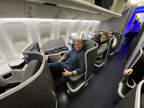 American Airlines Boeing B777 200ER 273pax seat review by sean bickley ...