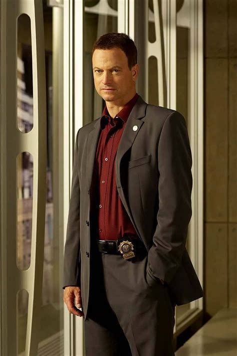 Gary Sinise in character as "Detective Mac Taylor" from CSI: NY, 2004 ...