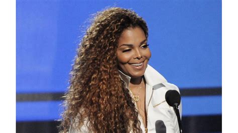 Janet Jackson thanks fans for the love - 8days