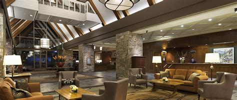 Fairmont Chateau Whistler - Luxury Hotel in Whistler (Canada)