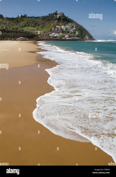 Ondarreta beach in San Sebastian Stock Photo - Alamy