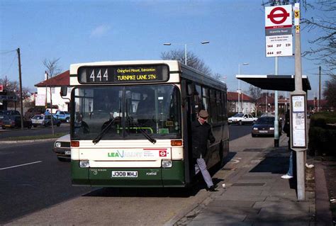 London Bus Route 444