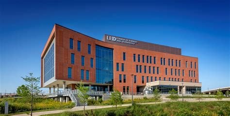 University of Houston-Downtown Sciences and Technology Building