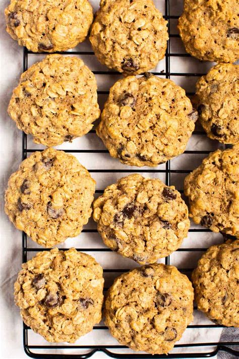 Healthy Oatmeal Cookies {with Chocolate Chips} - iFOODreal.com