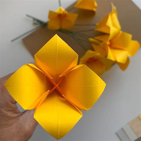 3d Origami Flowers Kit - teachcreativa.com