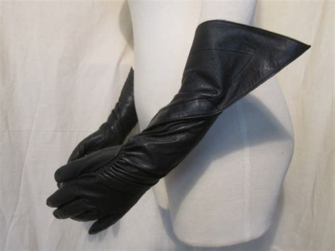 eBay Leather: Alaia black leather gauntlet gloves